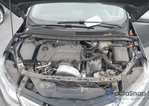 2017 Chevrolet Volt Lt z USA, uszkodzony, nr VIN 1G1RC6S57HU140893